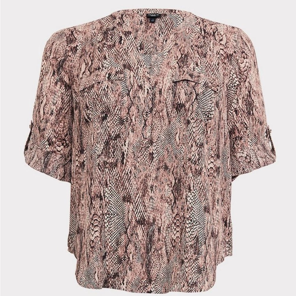 Torrid Size 5 Harper Georgette Pullover 3/4 Sleeve Blouse Snakeskin print